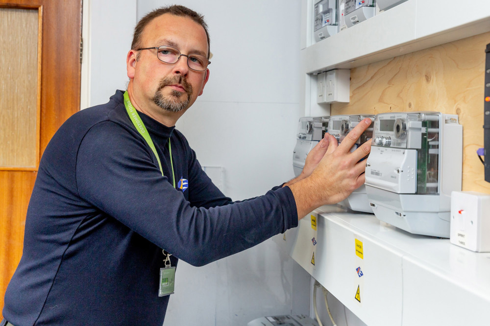 Neil Schofield installs Smart Meters