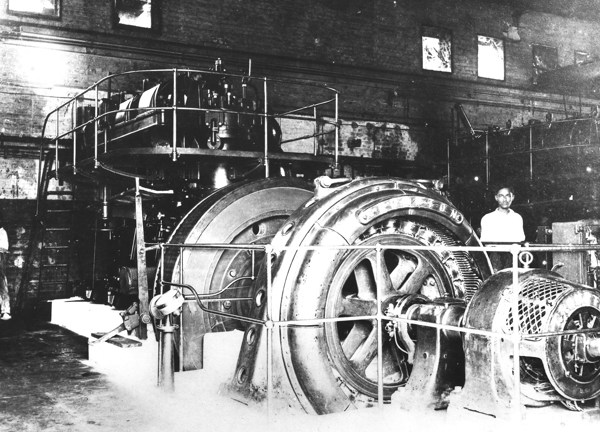 Archive image of power station at Albert Pier