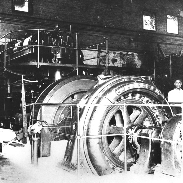 Archive image of power station at Albert Pier