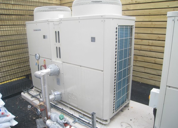 Commercial air conditioning unit
