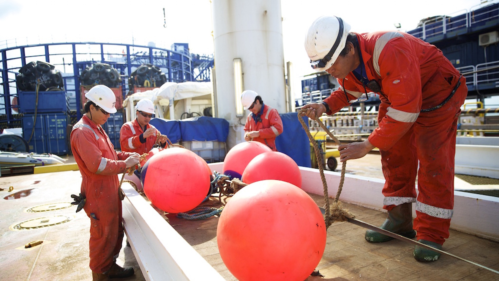 Normandie-3-men-at-work.jpg