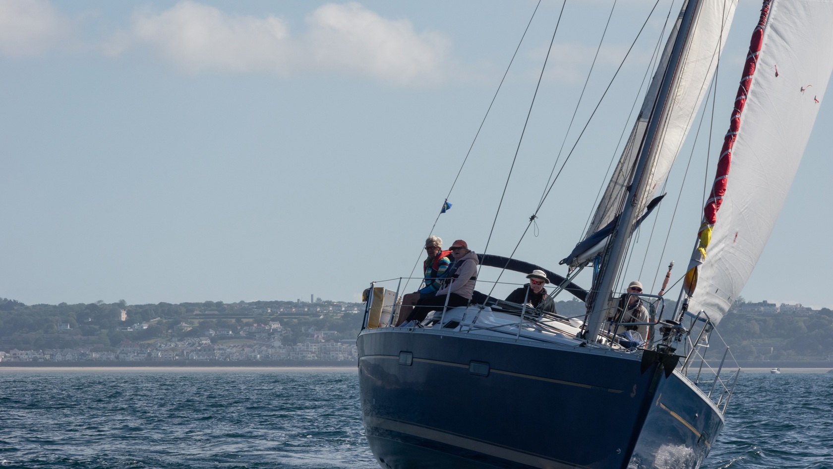 Sailing boat races in St Aubins Bay