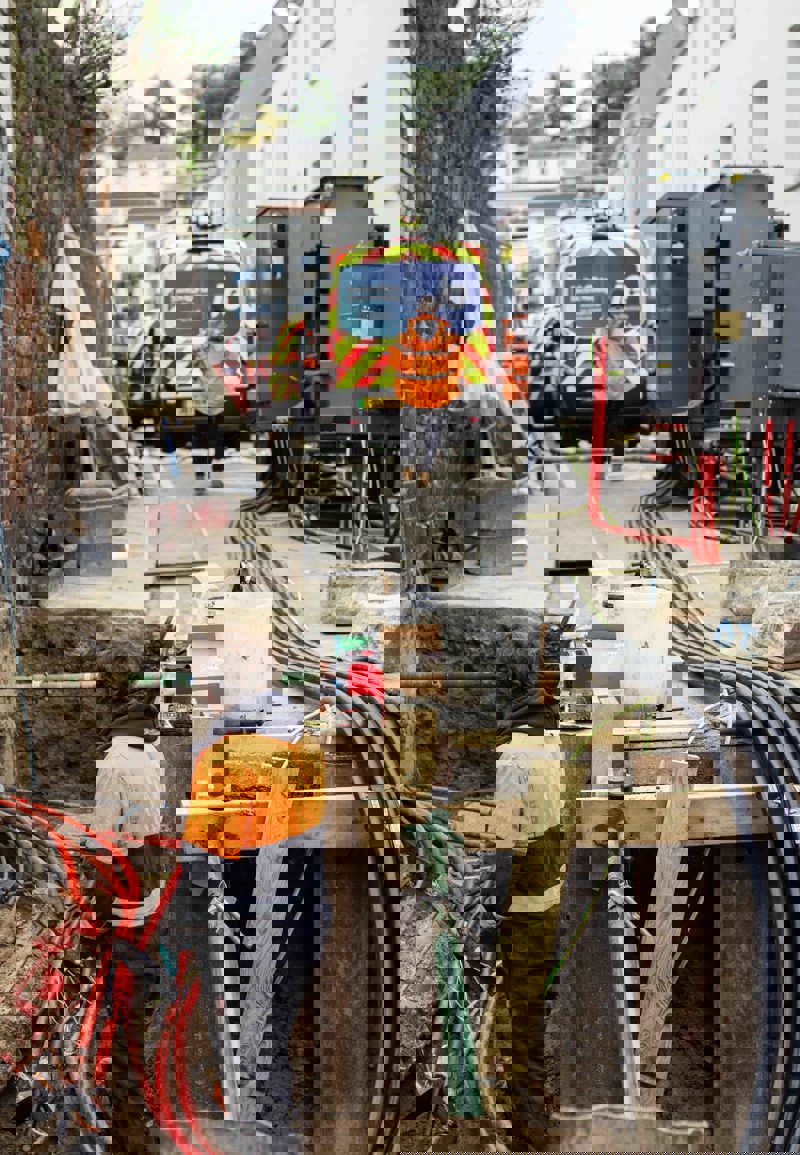 Big Upgrade Colleague In A Pit