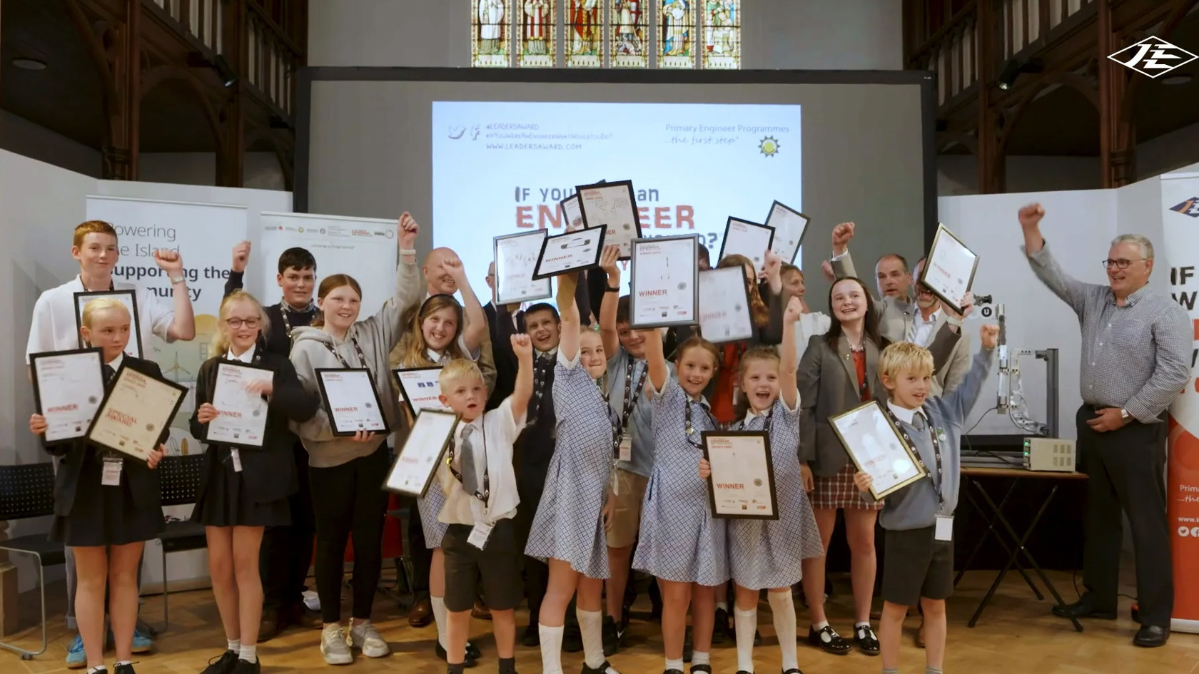 Primary Engineer Awards 2022 winners on stage celebrating their wins